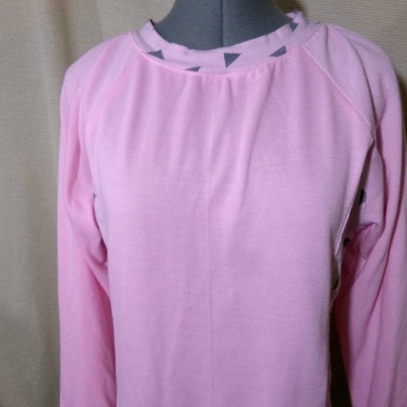 Triangle graphic print Fleece Sweatshirt S Pink Gray crew neck Soft lightweight - Picture 4 of 11